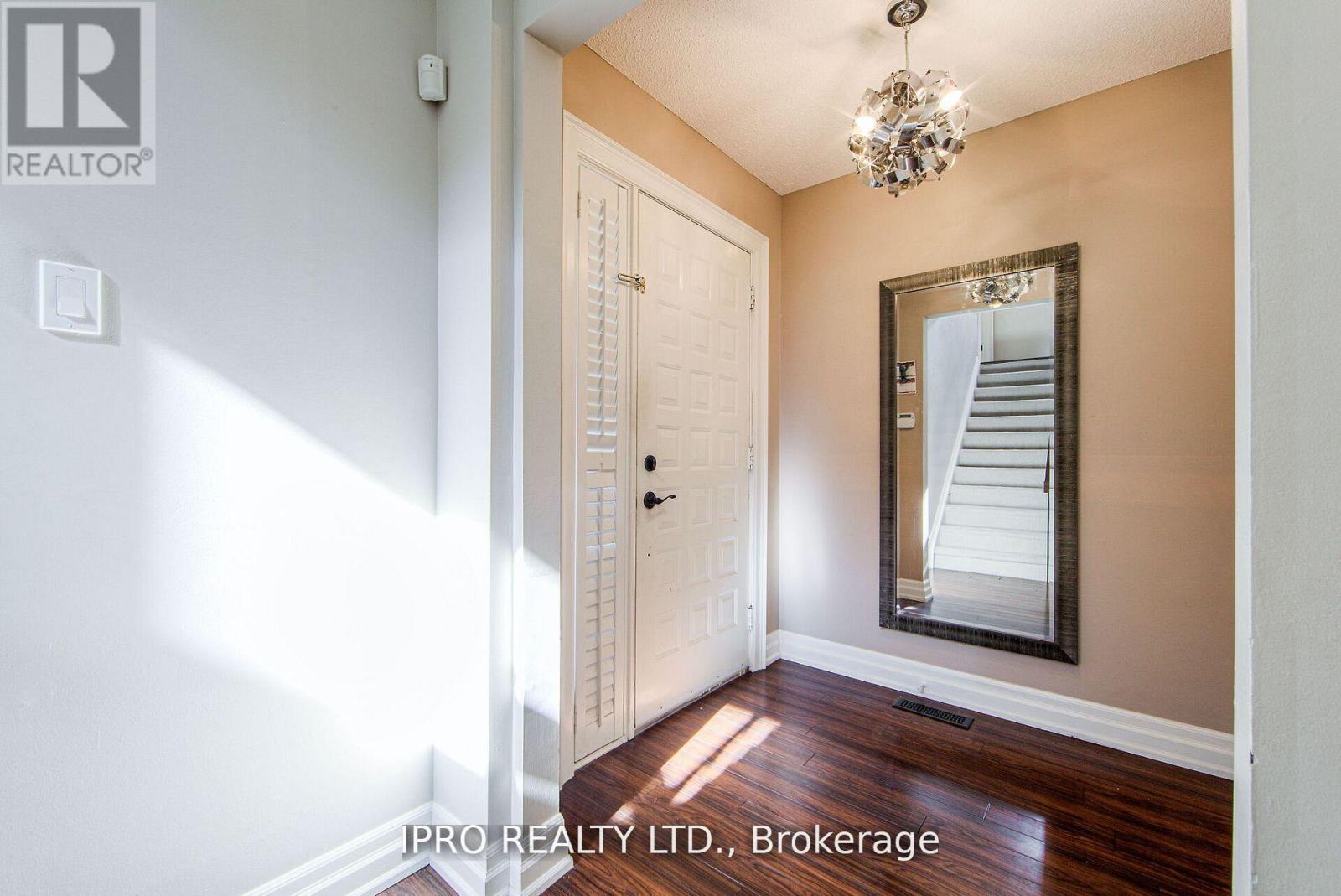 Property at 4193 POWDERHORN CRESCENT image 4
