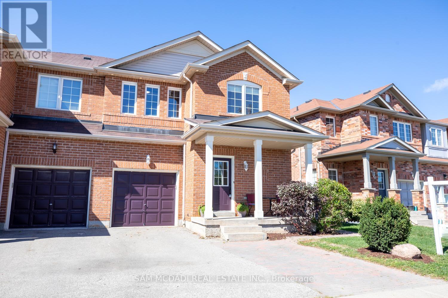 Property at 51 PERSONNA CIRCLE image 2