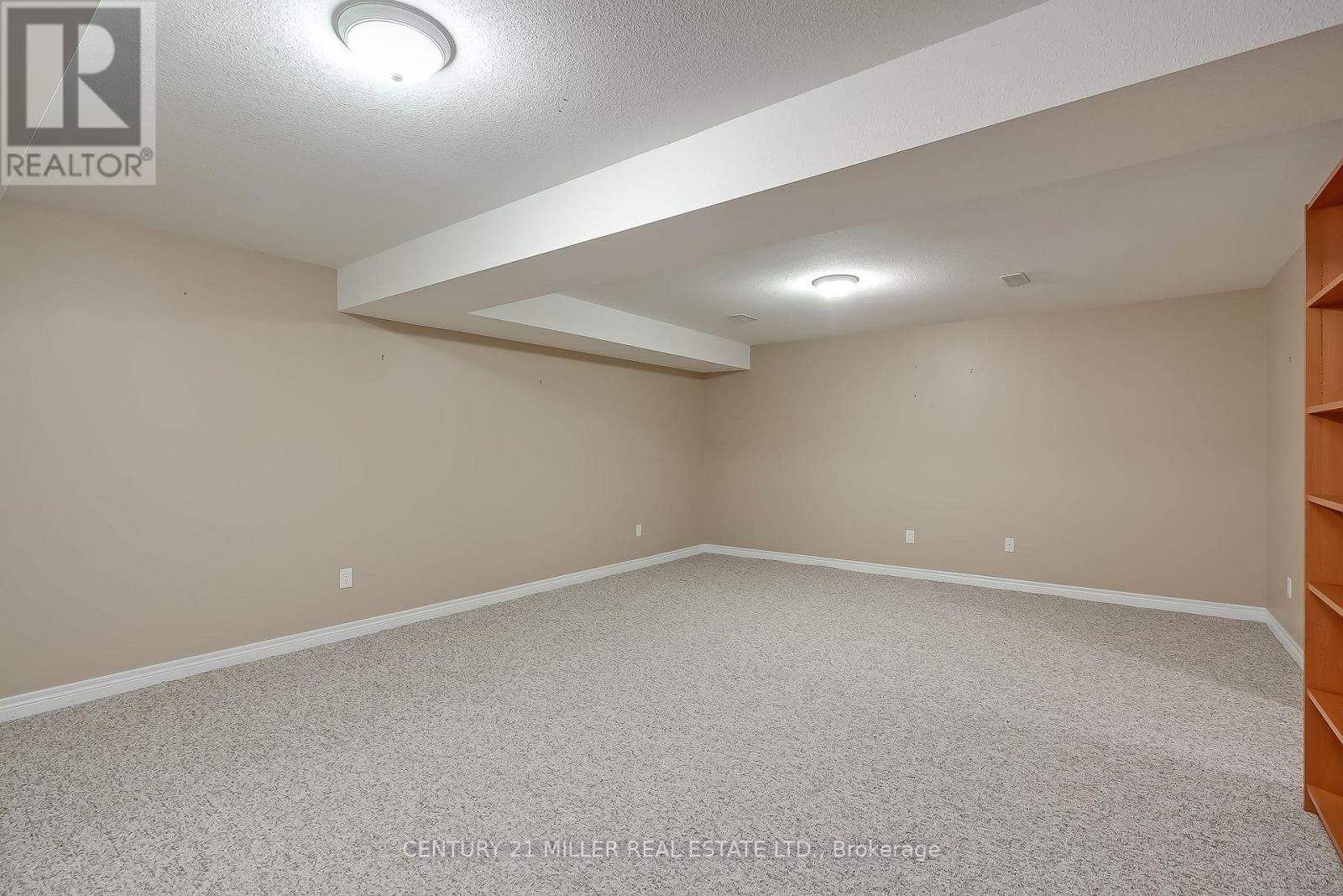 81 Abbotsford Trail, Hamilton, Ontario  L9B 0A4 - Photo 16 - X12031201