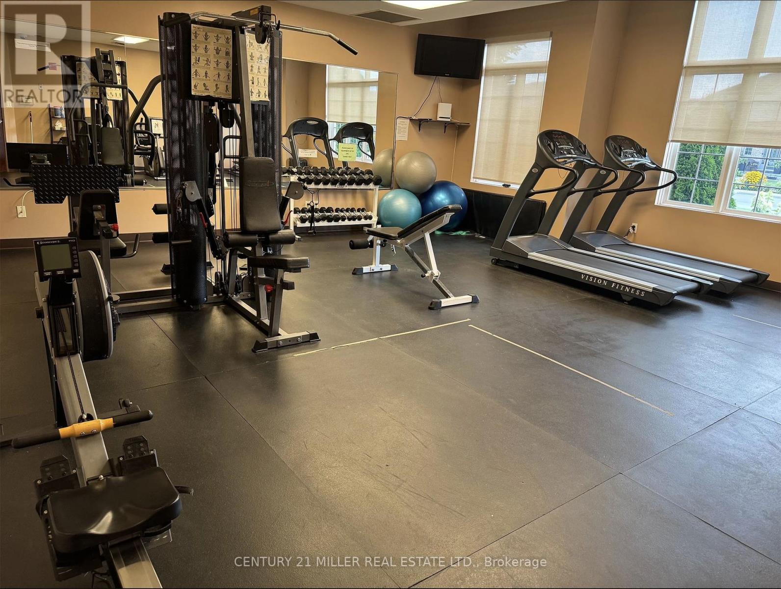 81 Abbotsford Trail, Hamilton, Ontario  L9B 0A4 - Photo 30 - X12031201