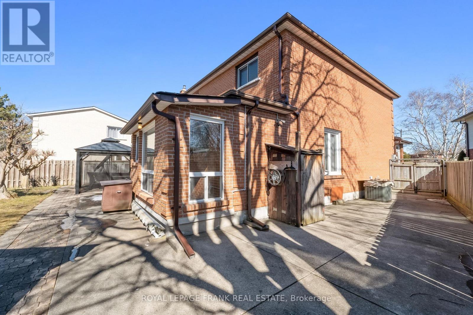 1402 Manitou Drive, Oshawa, Ontario  L1G 7P7 - Photo 48 - E12031547