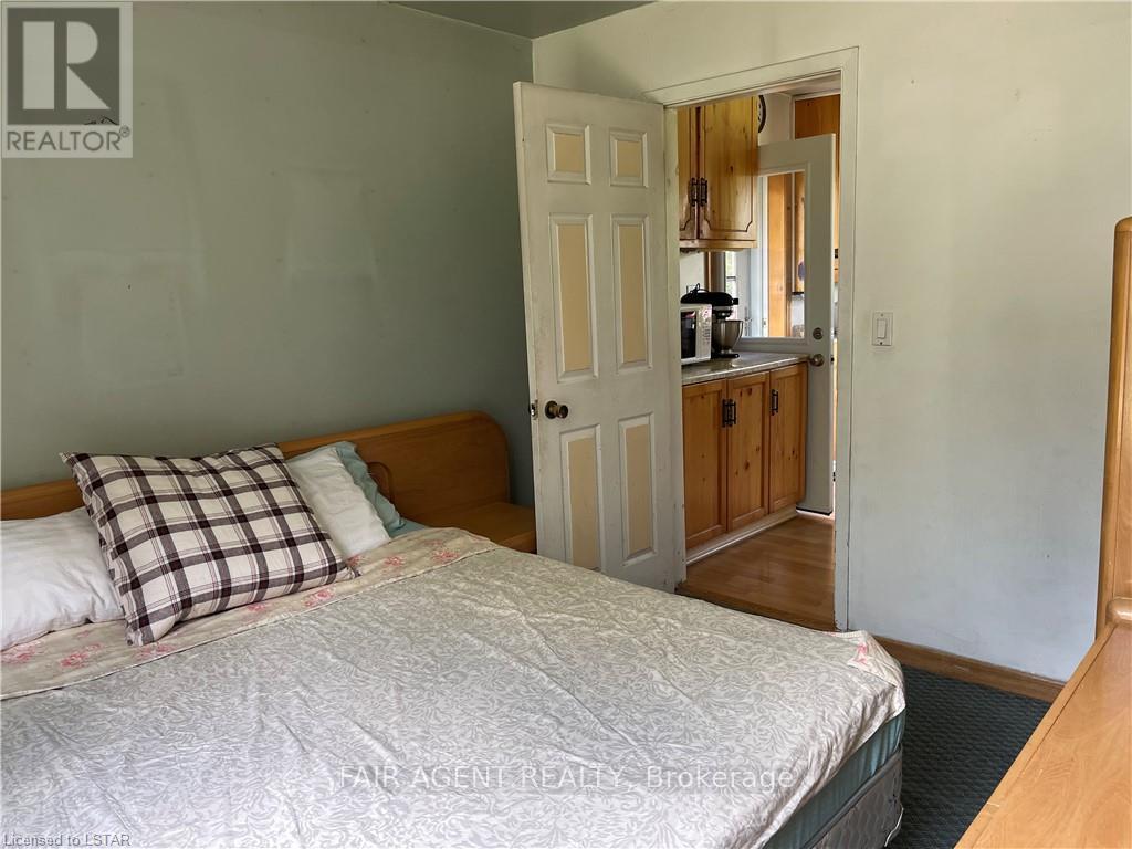 2442 Highway 520, Magnetawan, Ontario  P0A 1C0 - Photo 29 - X12031542