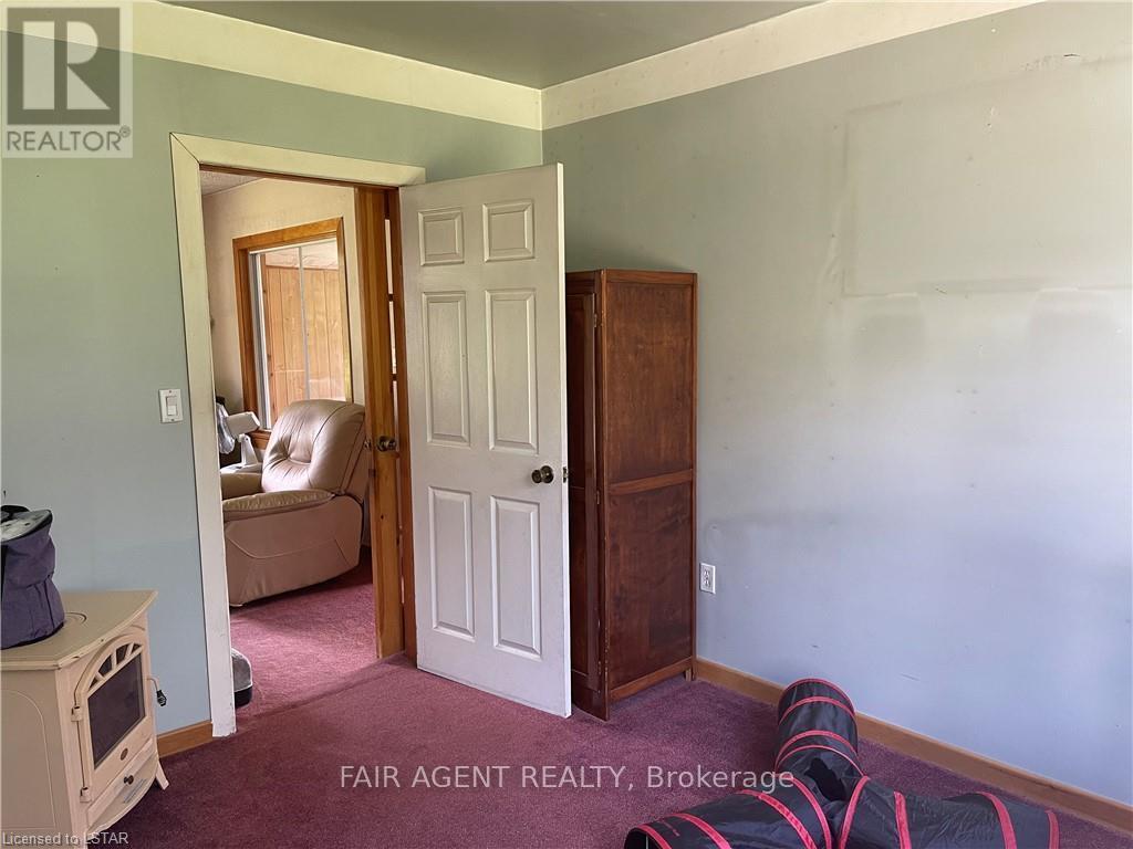 2442 Highway 520, Magnetawan, Ontario  P0A 1C0 - Photo 31 - X12031542