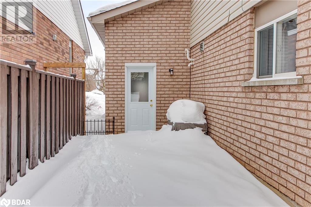 24 Twiss Drive, Barrie, Ontario  L4N 8P3 - Photo 37 - 40703227