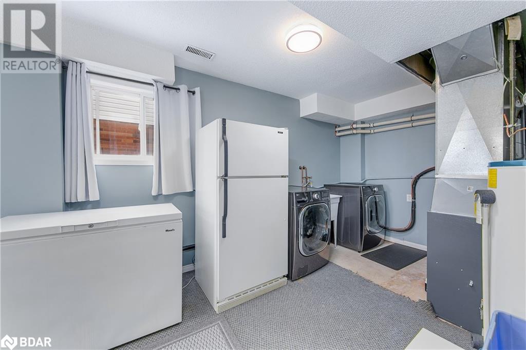 24 Twiss Drive, Barrie, Ontario  L4N 8P3 - Photo 33 - 40703227