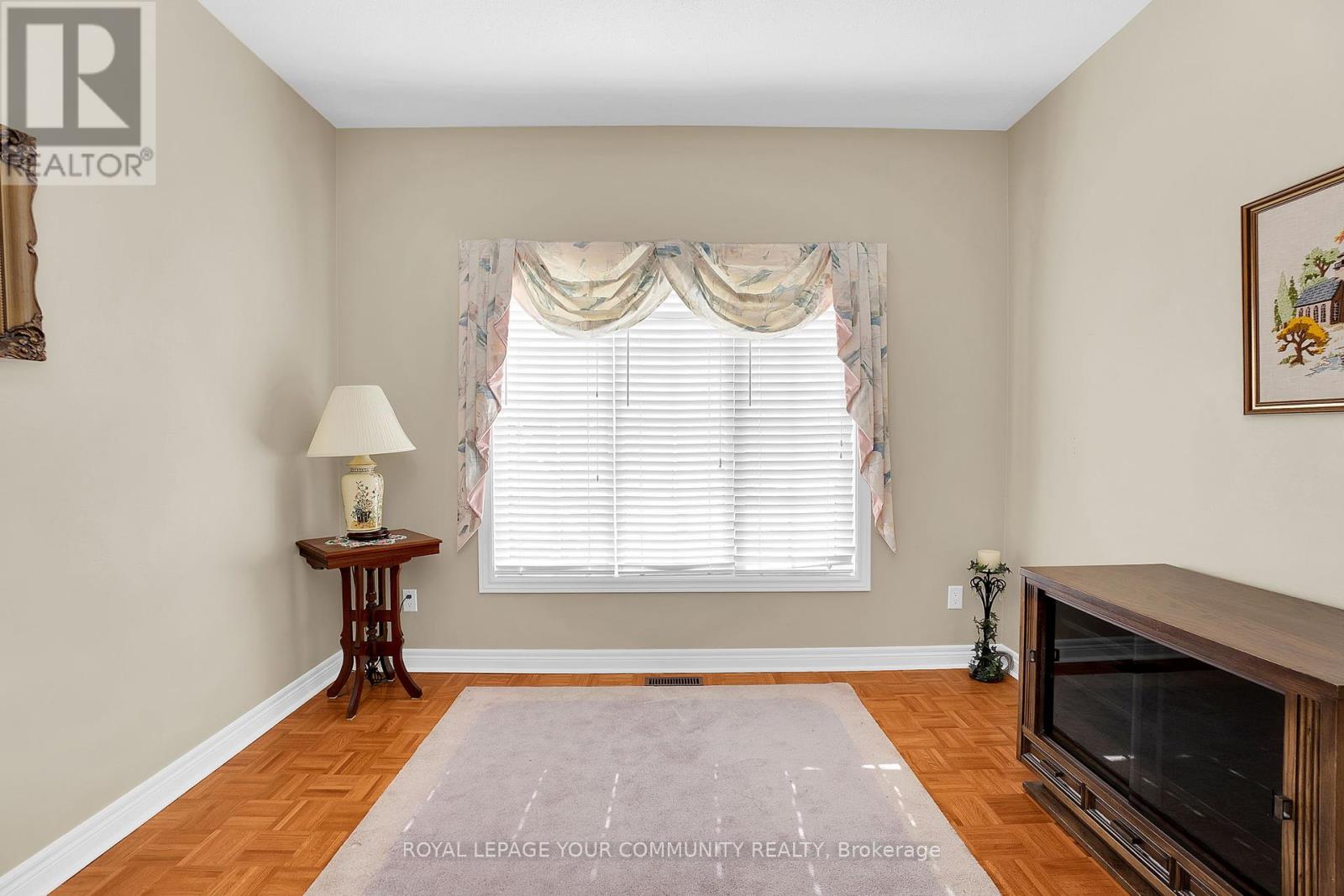 176 Laurentian Boulevard, Vaughan, Ontario  L6A 2V6 - Photo 15 - N12031021