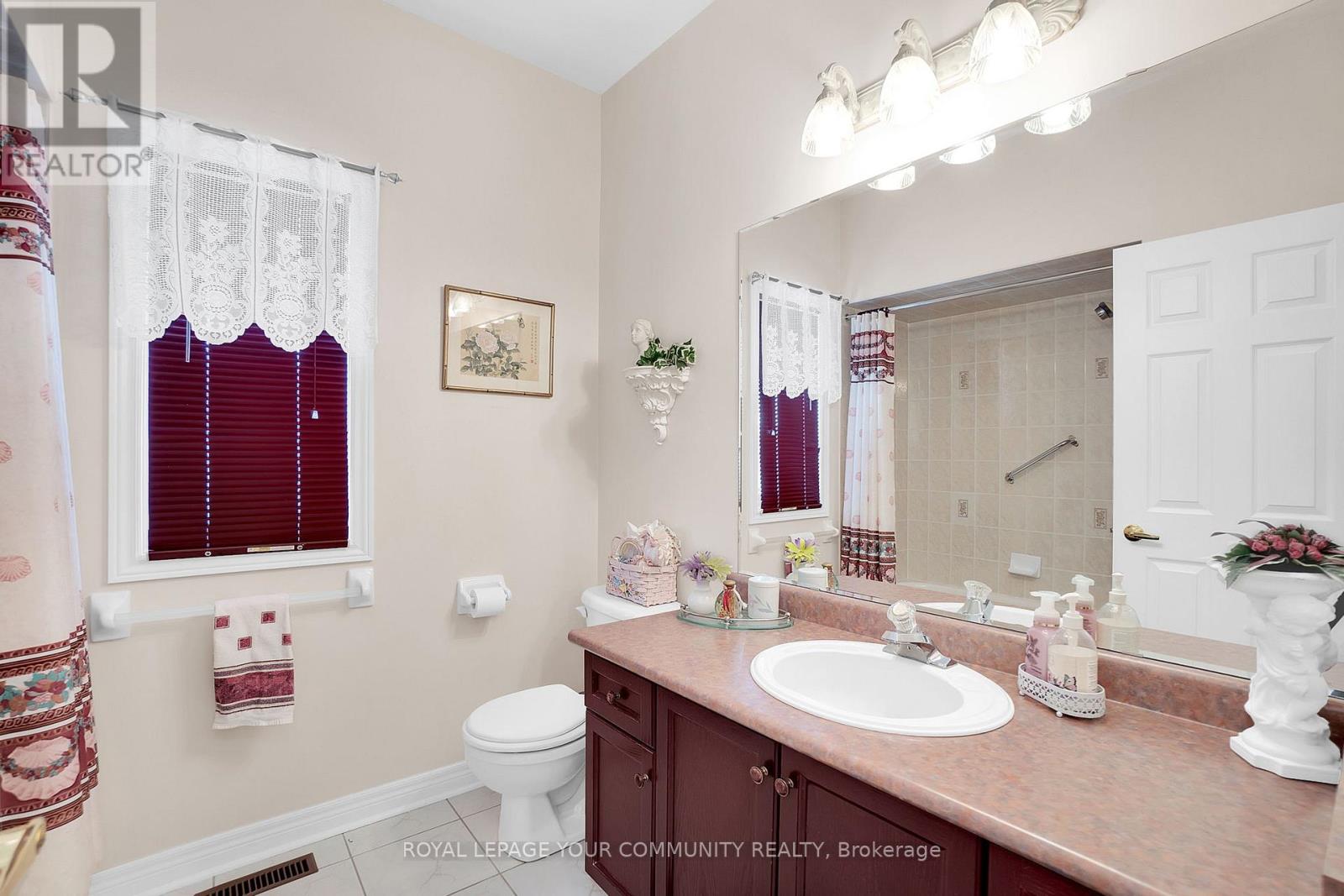 176 Laurentian Boulevard, Vaughan, Ontario  L6A 2V6 - Photo 19 - N12031021
