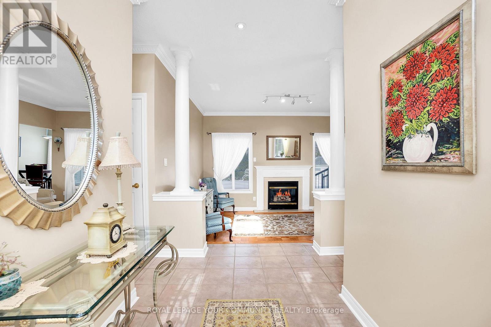 Property at 176 LAURENTIAN BOULEVARD image 4