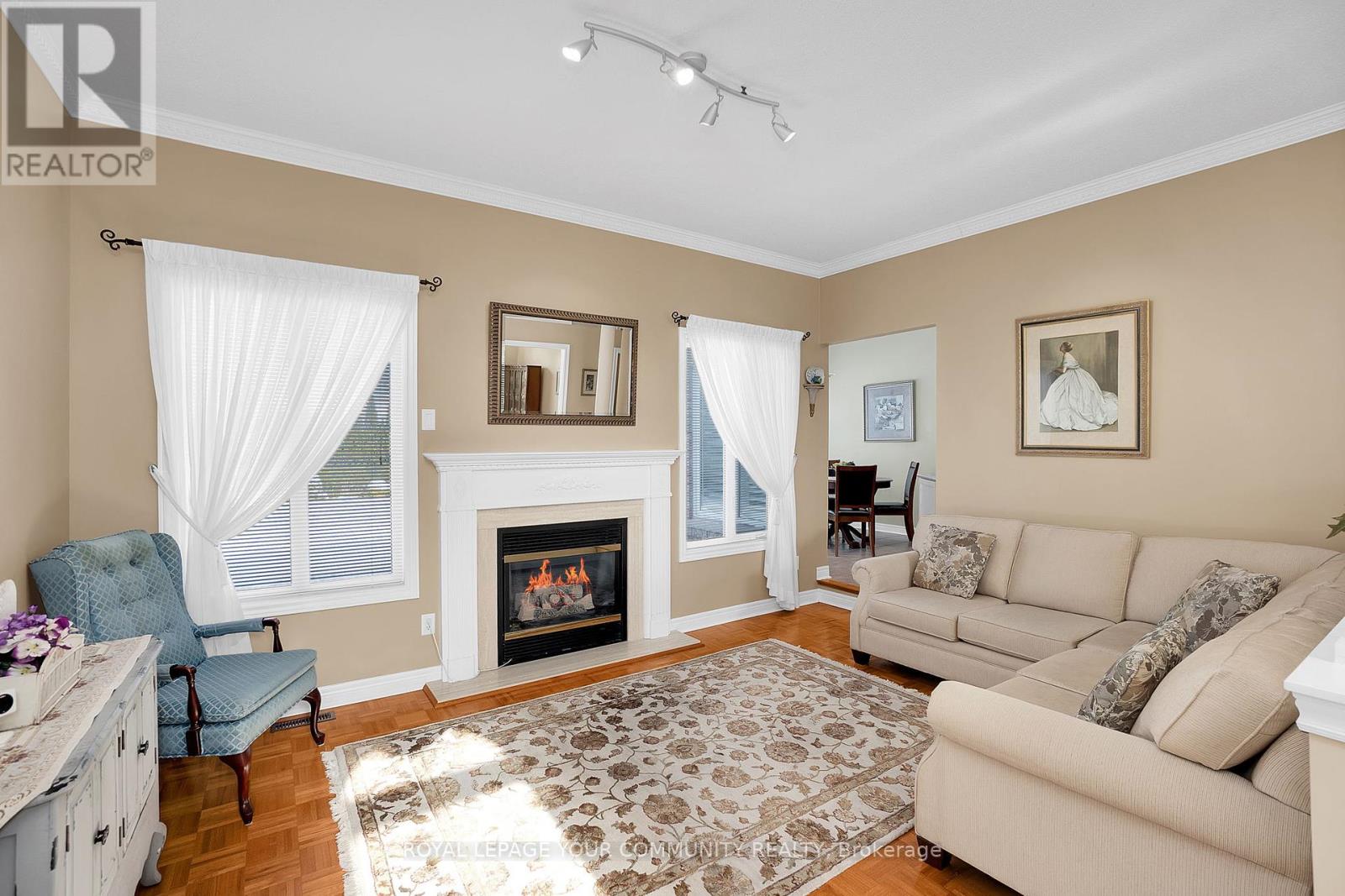 Property at 176 LAURENTIAN BOULEVARD image 5