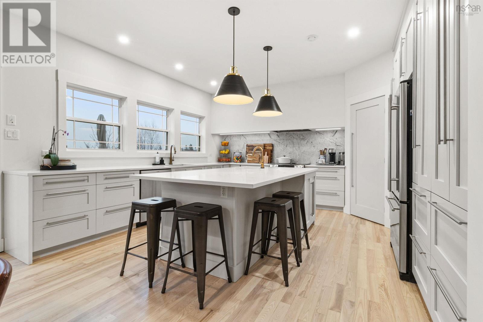 4 Rockpoint Court, Bedford, Nova Scotia  B4A 4M3 - Photo 10 - 202505388