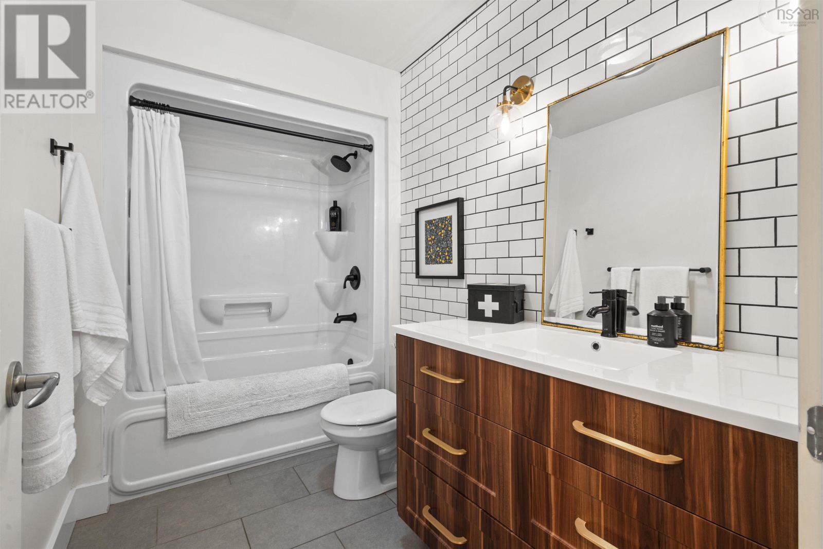 4 Rockpoint Court, Bedford, Nova Scotia  B4A 4M3 - Photo 30 - 202505388