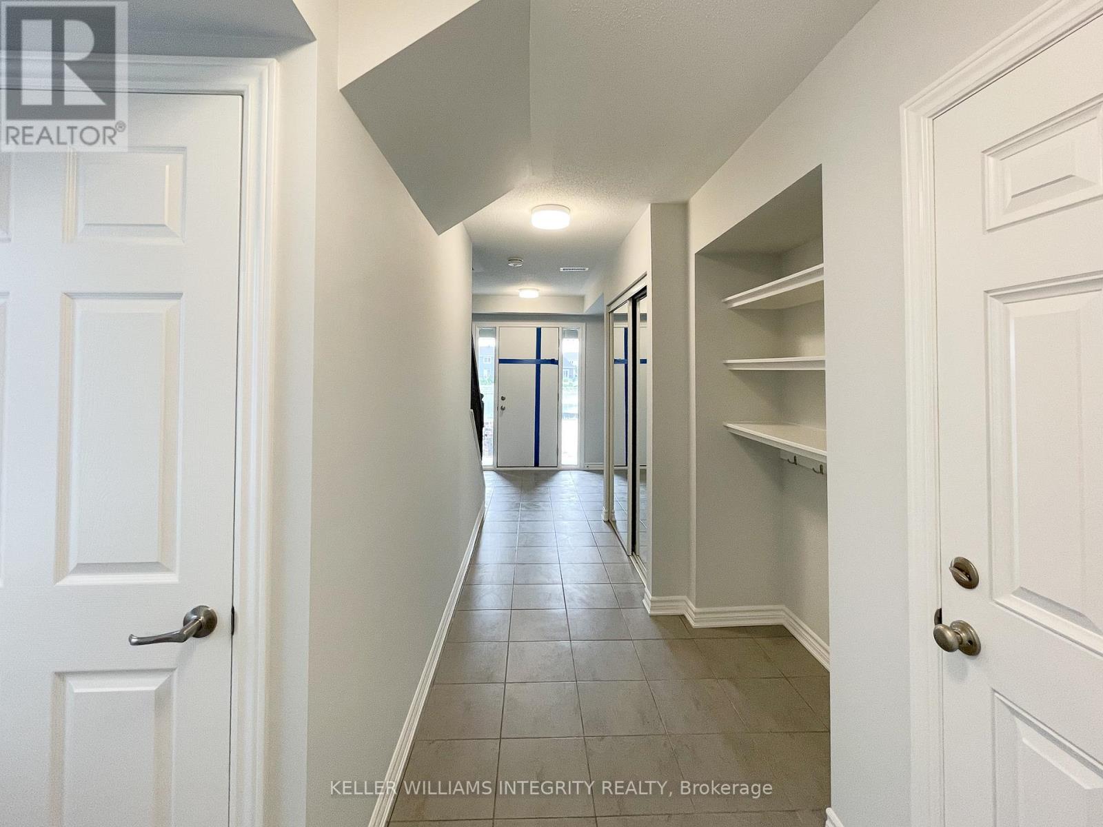 Property at 610 DAMSON GARDENS GROVE image 3