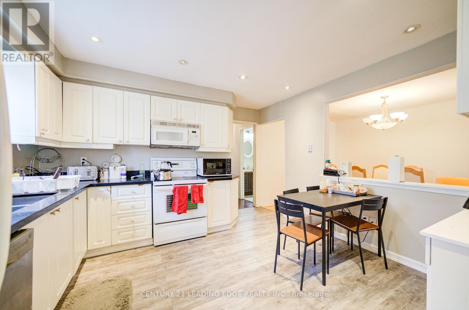 7 Lebos Road, Toronto, Ontario  M2H 2L8 - Photo 12 - C12031490