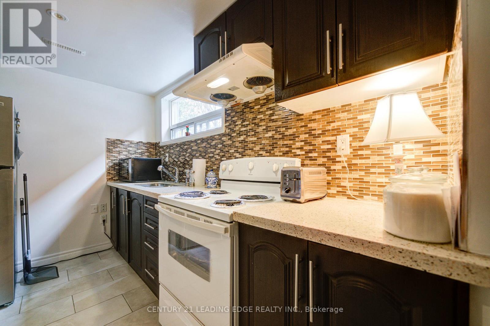 7 Lebos Road, Toronto, Ontario  M2H 2L8 - Photo 30 - C12031490
