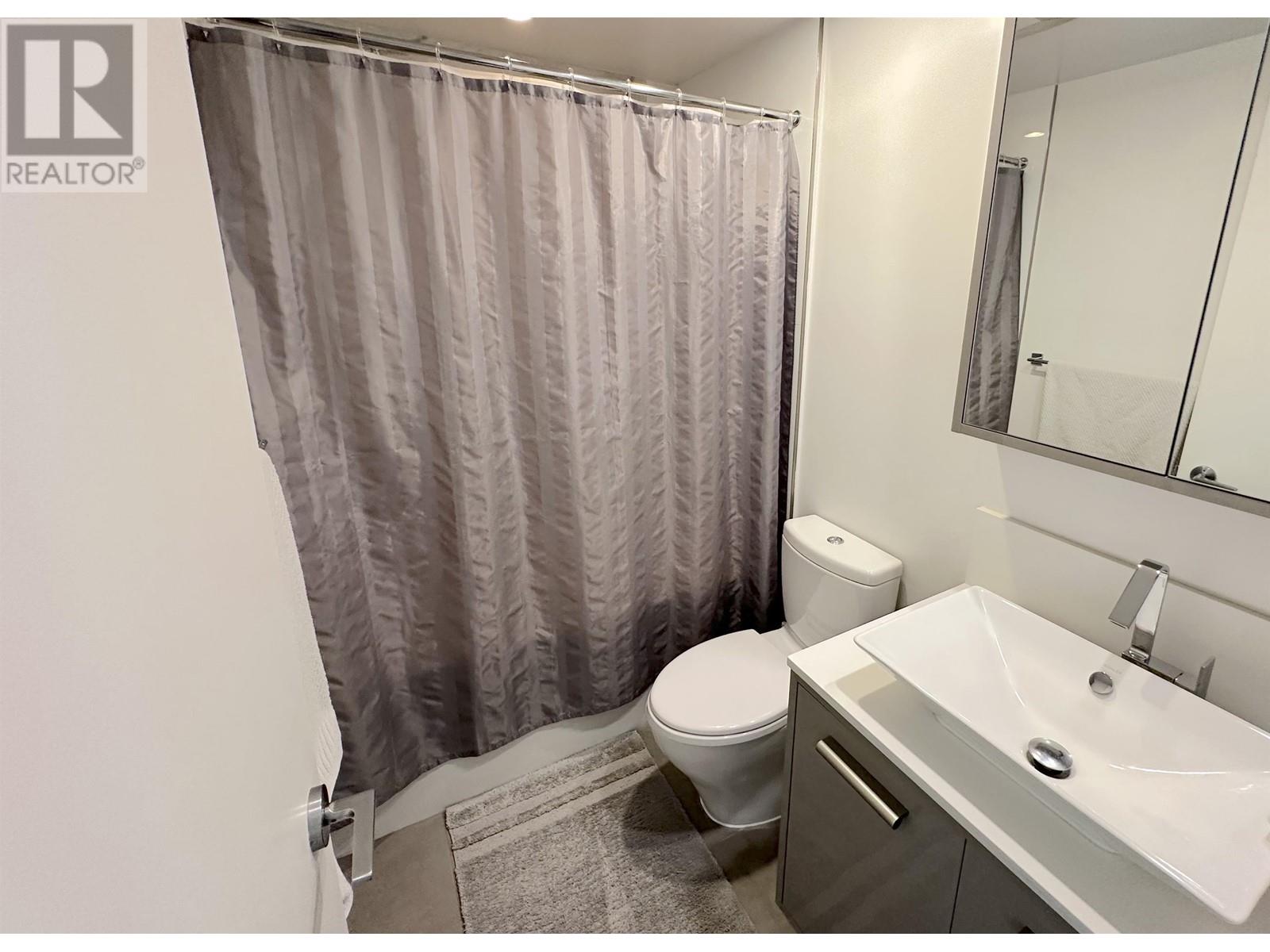 Listing Picture 21 of 36 : 406 2378 ALPHA AVENUE, Burnaby / 本拿比 - 魯藝地產 Yvonne Lu Group - MLS Medallion Club Member