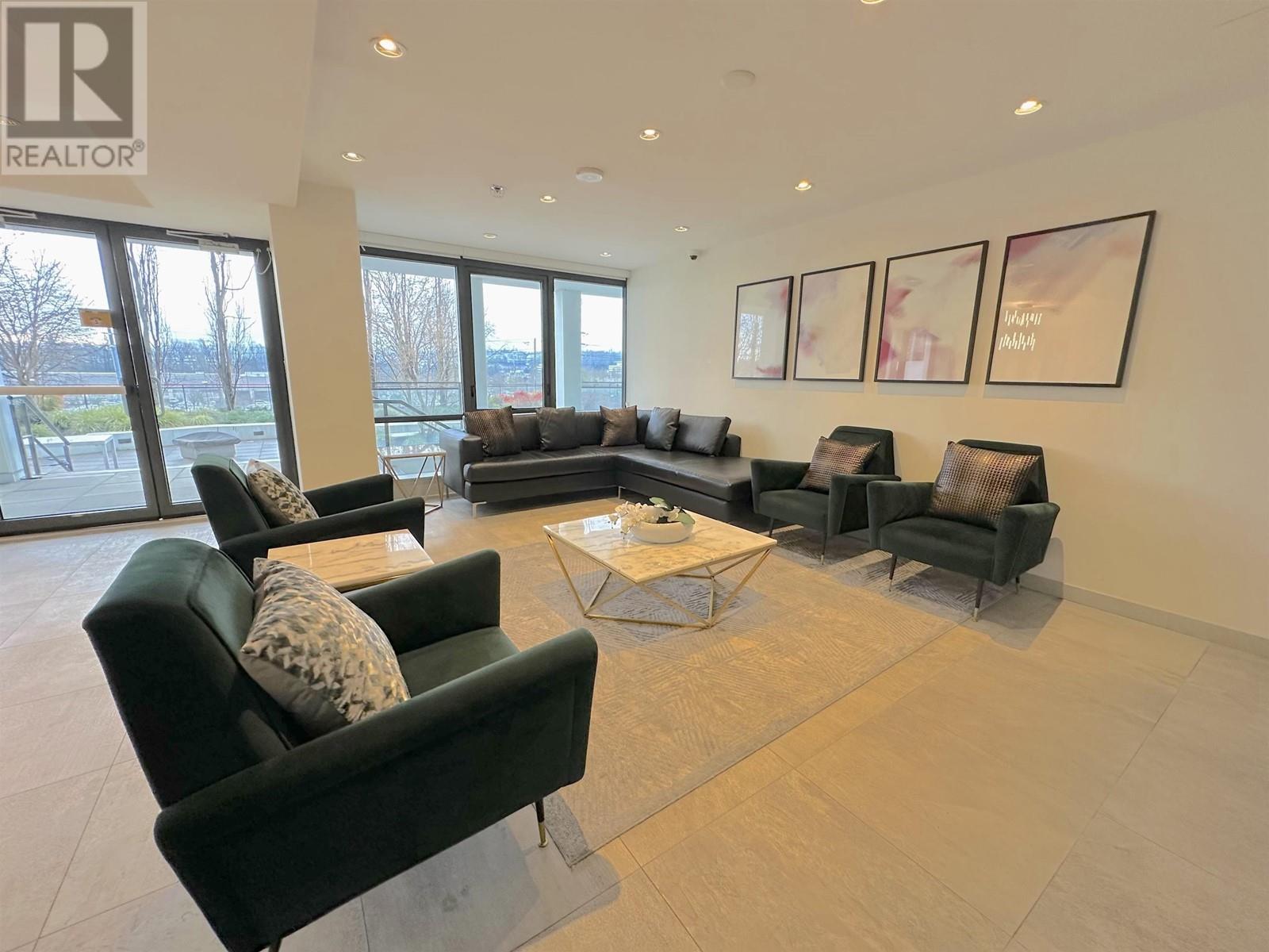 Listing Picture 32 of 36 : 406 2378 ALPHA AVENUE, Burnaby / 本拿比 - 魯藝地產 Yvonne Lu Group - MLS Medallion Club Member