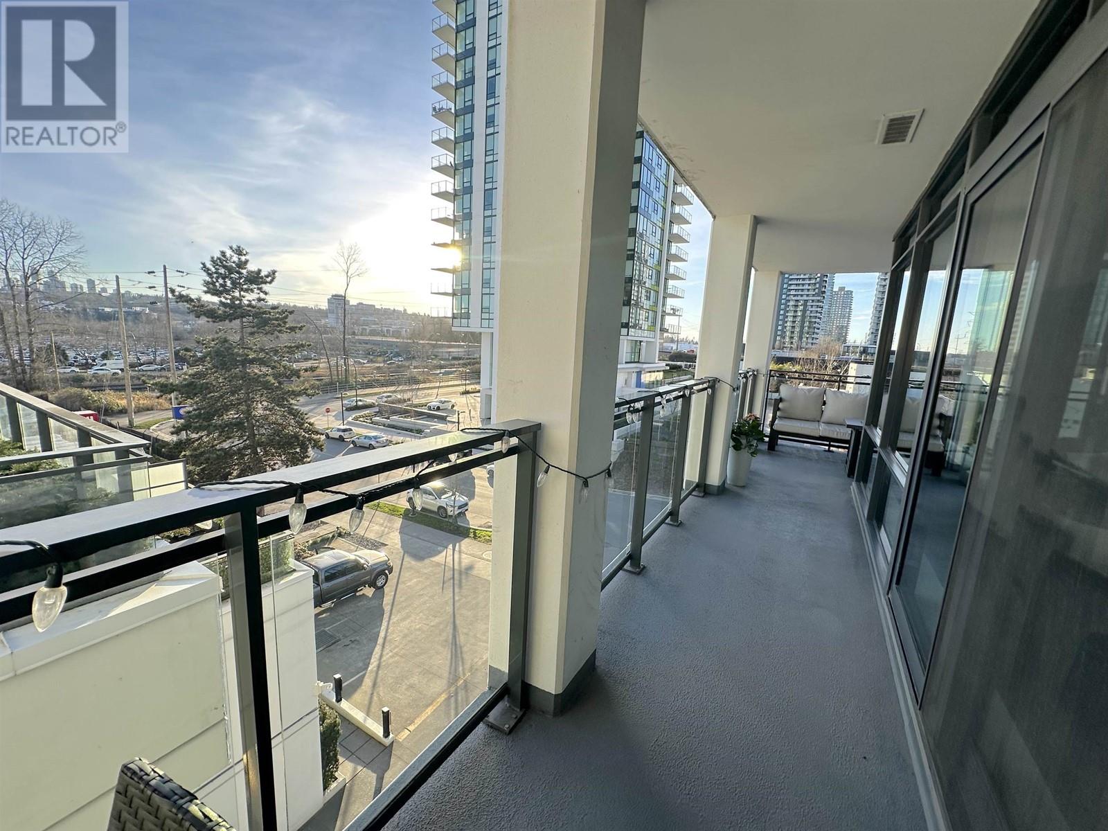 Listing Picture 22 of 36 : 406 2378 ALPHA AVENUE, Burnaby / 本拿比 - 魯藝地產 Yvonne Lu Group - MLS Medallion Club Member
