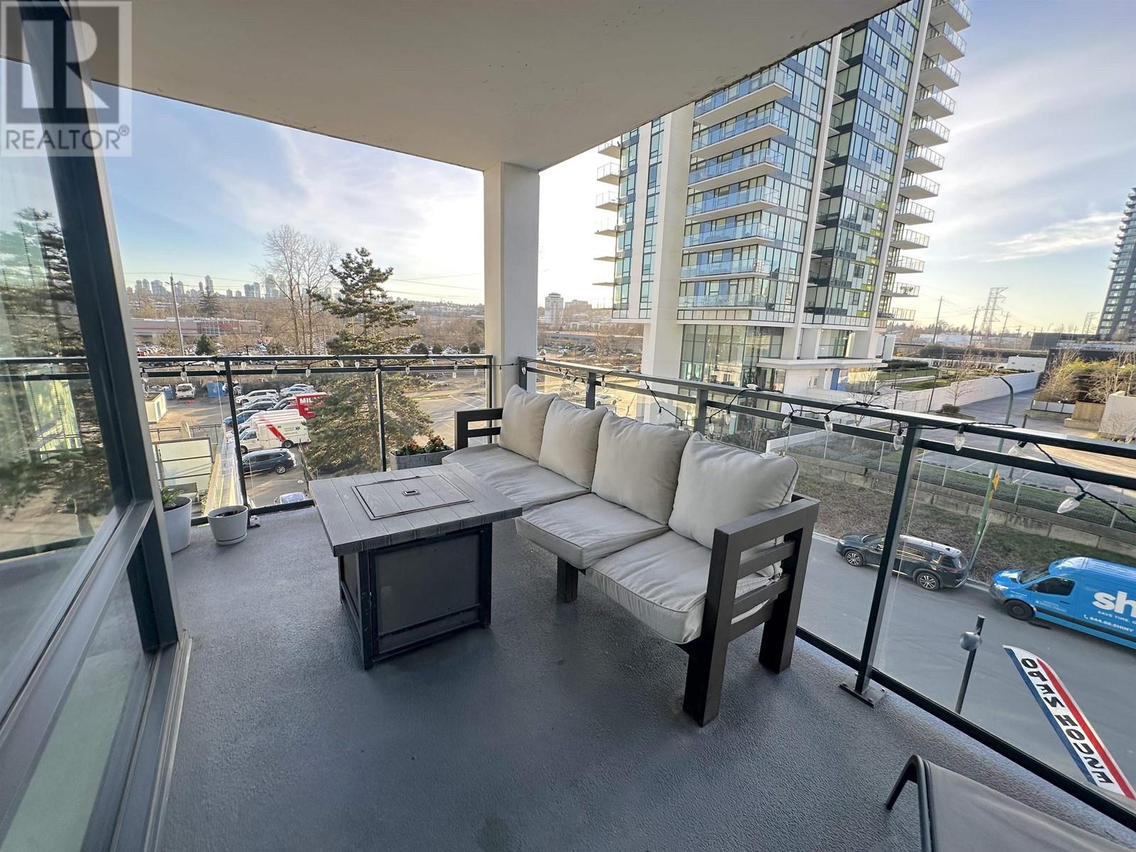 Listing Picture 24 of 36 : 406 2378 ALPHA AVENUE, Burnaby / 本拿比 - 魯藝地產 Yvonne Lu Group - MLS Medallion Club Member