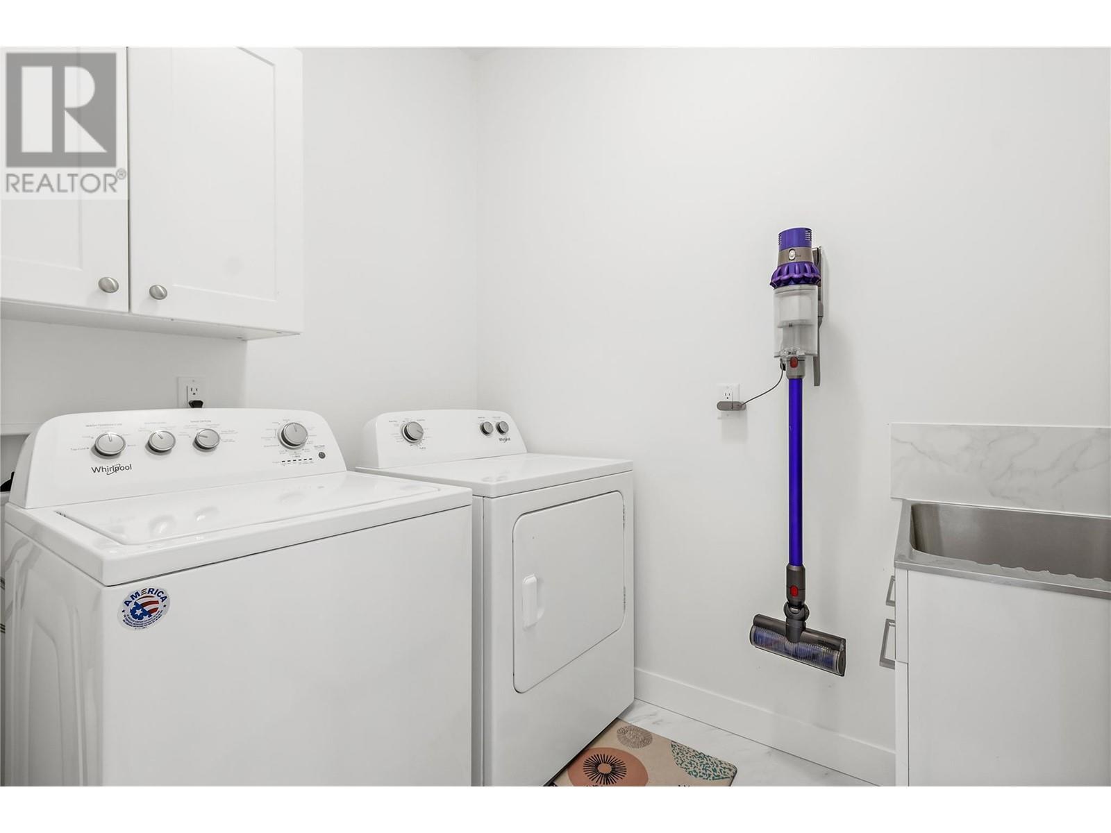Property at 3200 20 Street NE image 3