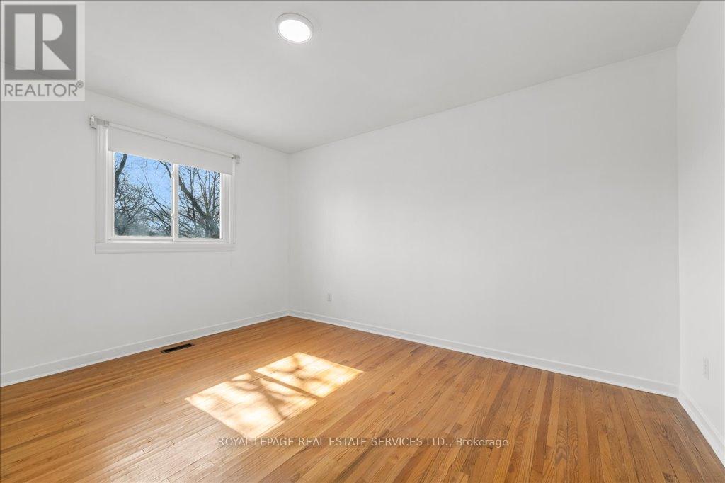 525 Seymour Drive, Oakville, Ontario  L6L 3K2 - Photo 23 - W12031508
