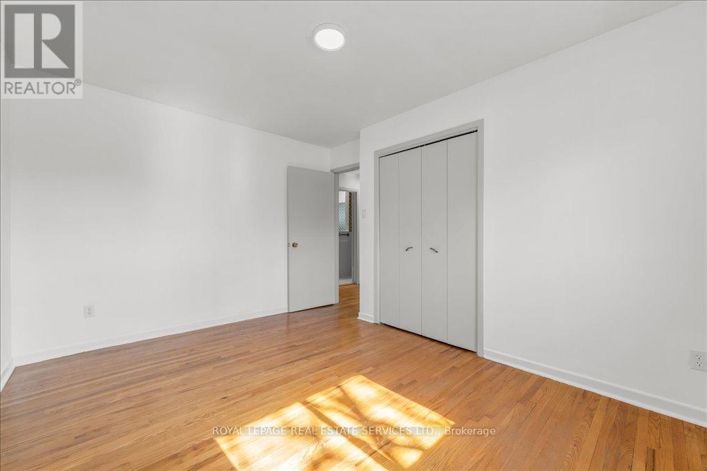525 Seymour Drive, Oakville, Ontario  L6L 3K2 - Photo 24 - W12031508