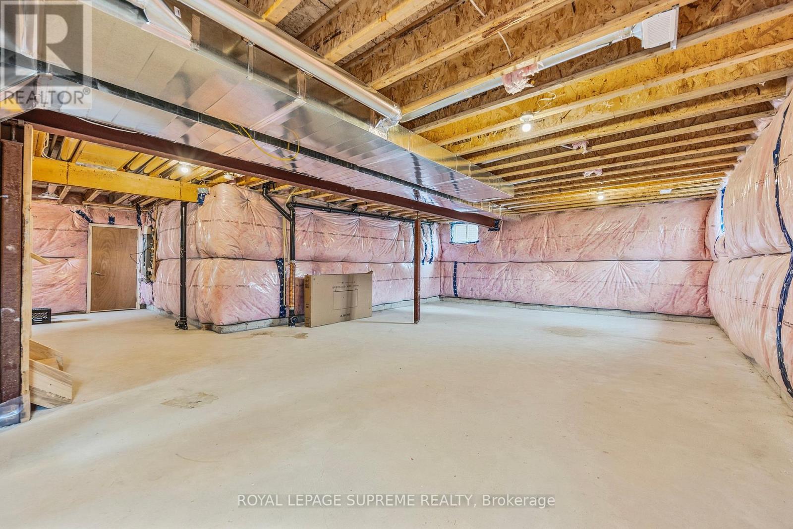101 Sebastian Street, Blue Mountains, Ontario  N0H 1J0 - Photo 34 - X12031514