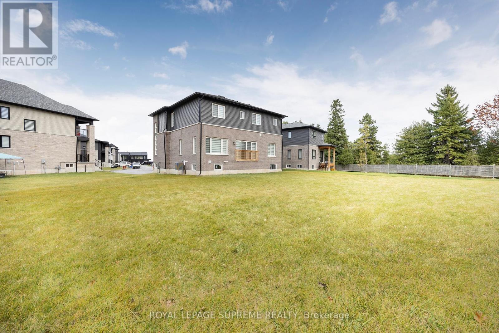 101 Sebastian Street, Blue Mountains, Ontario  N0H 1J0 - Photo 37 - X12031514