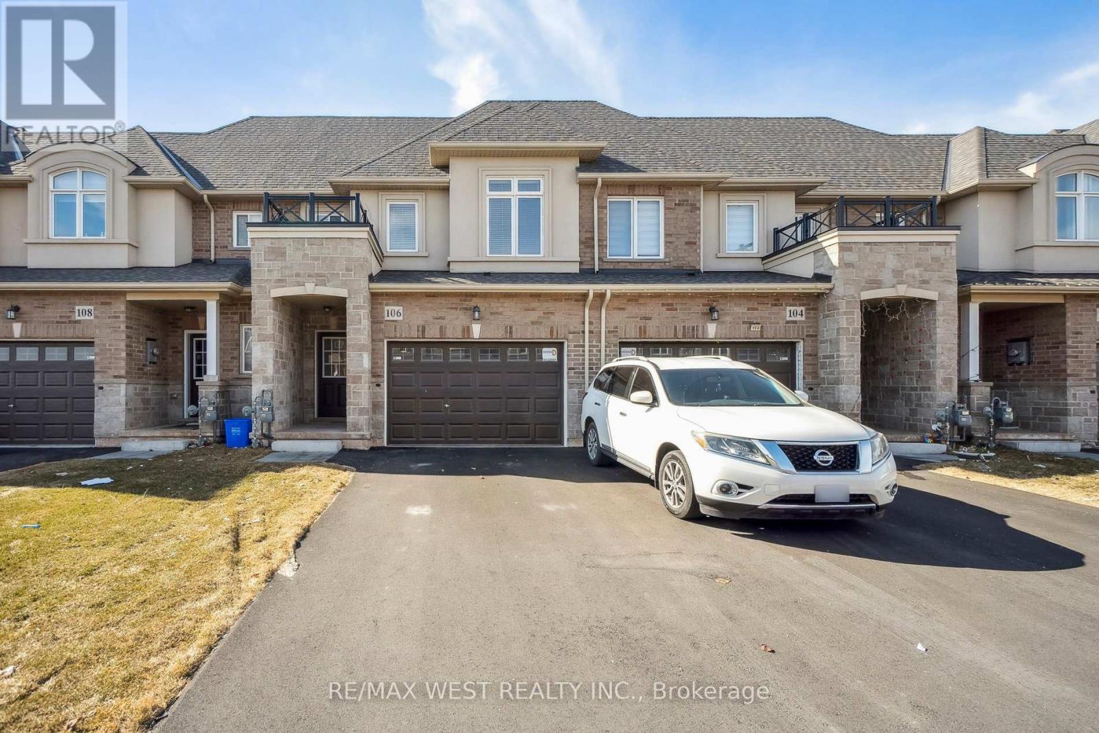 Property at 106 PINOT CRESCENT image 1