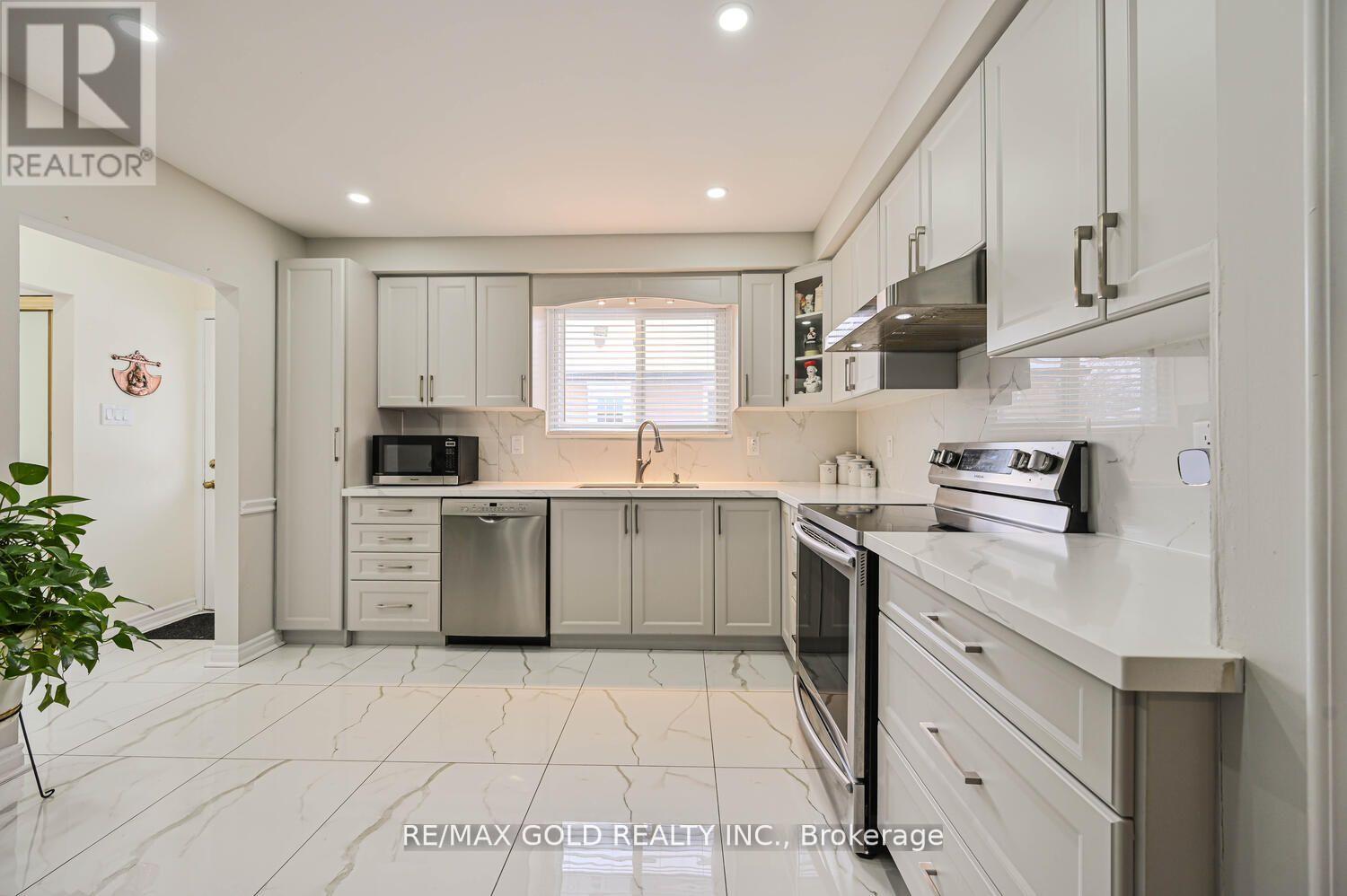 Property at 29 DONCASTER DRIVE image 1