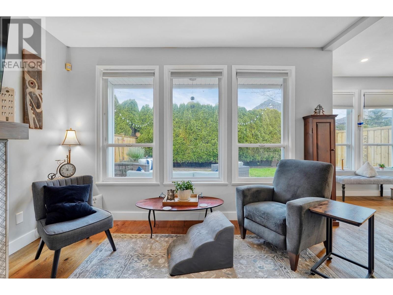 Listing Picture 5 of 40 : 3253 GEORGIA STREET, Richmond / 烈治文 - 魯藝地產 Yvonne Lu Group - MLS Medallion Club Member