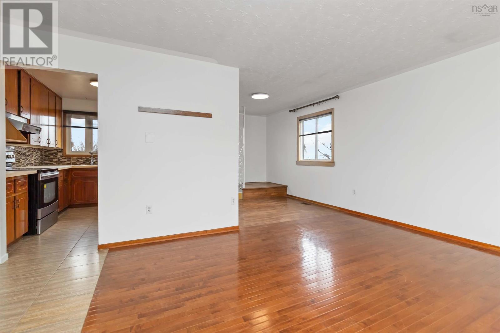 25 Elm Street, Dartmouth, Nova Scotia  B2W 2K4 - Photo 7 - 202505390