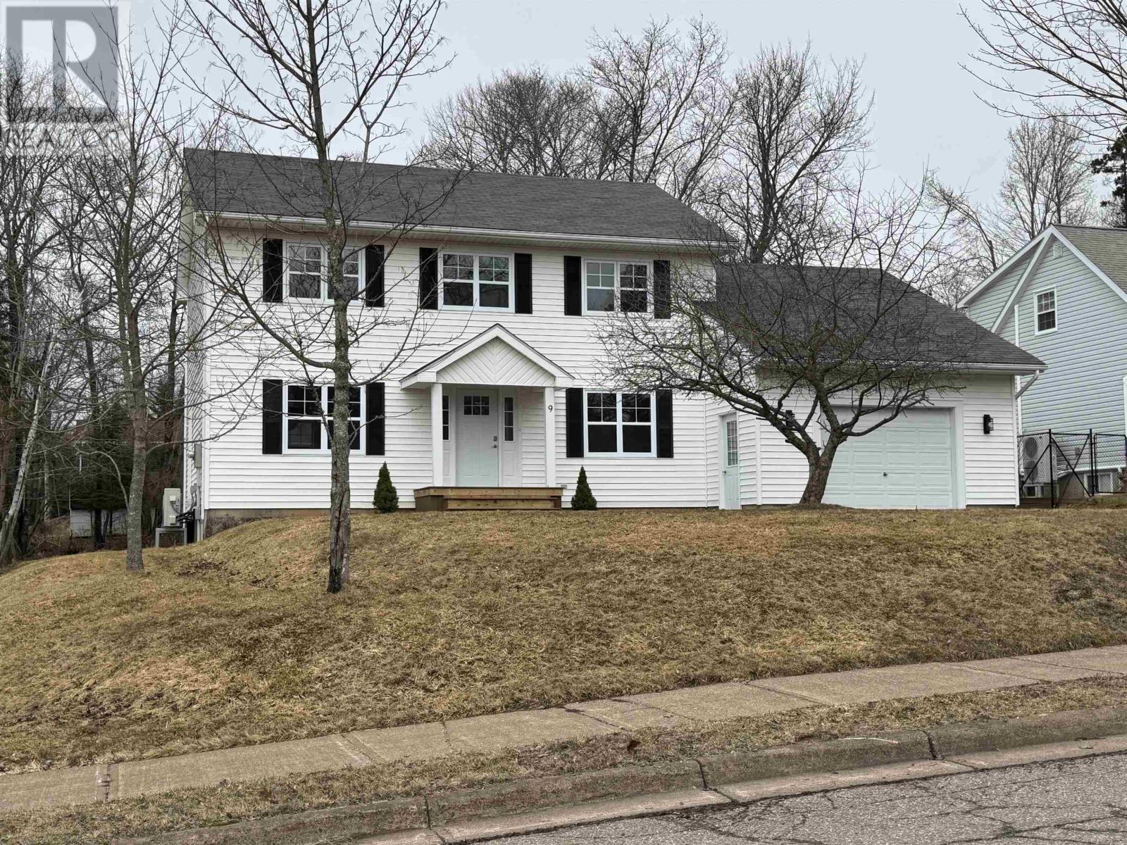 9 Heritage Place, Truro, Nova Scotia  B2N 6J4 - Photo 2 - 202505383