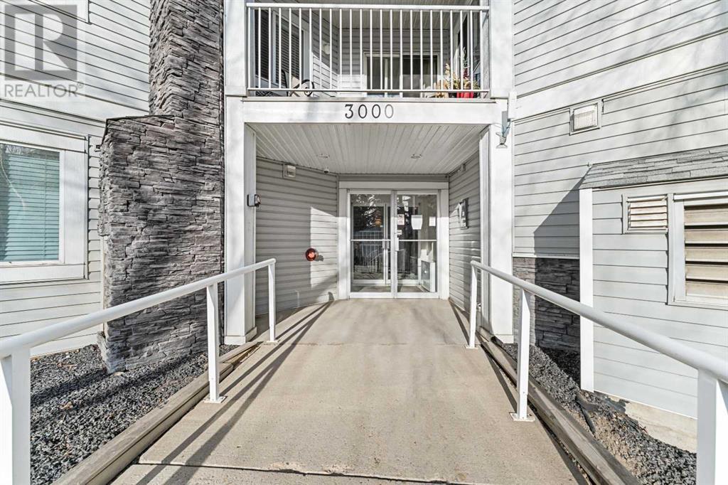 204, 3204 Valleyview Park Se, Calgary, Alberta  T2B 3R6 - Photo 2 - A2200555