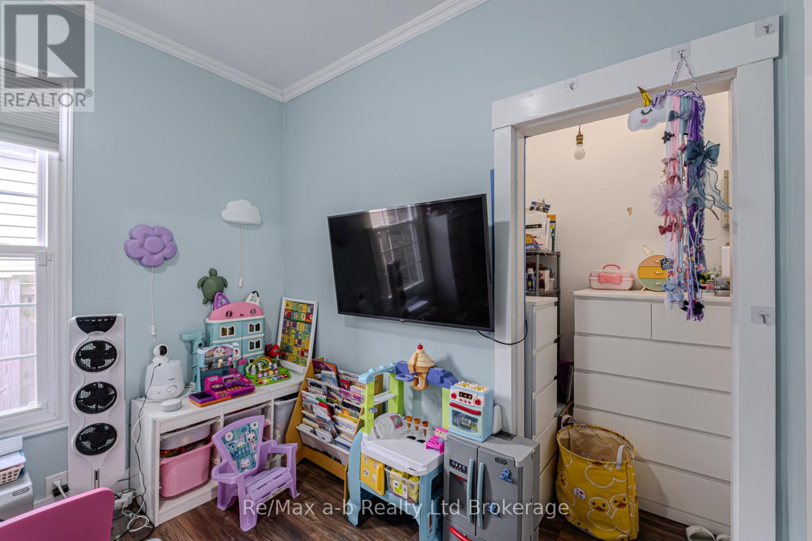 42 Lawrence Street, Brant (Brantford Twp), Ontario  N3R 1A7 - Photo 23 - X12031607