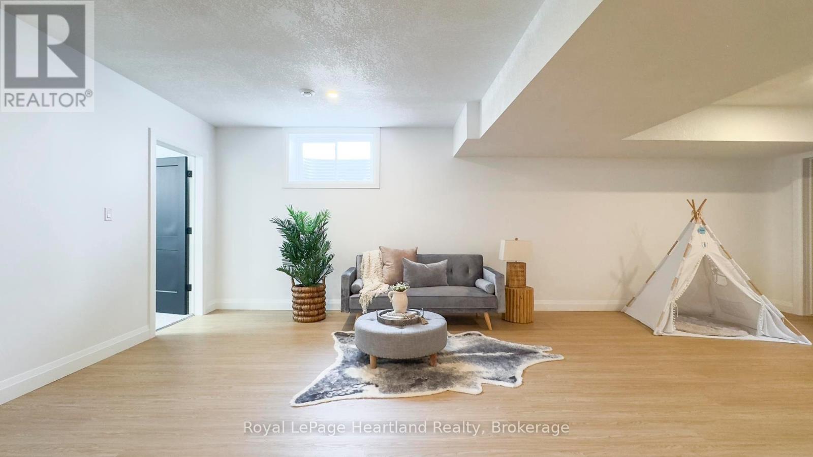 84339 Kent Line, Huron East, Ontario  N0G 1H0 - Photo 38 - X12031740