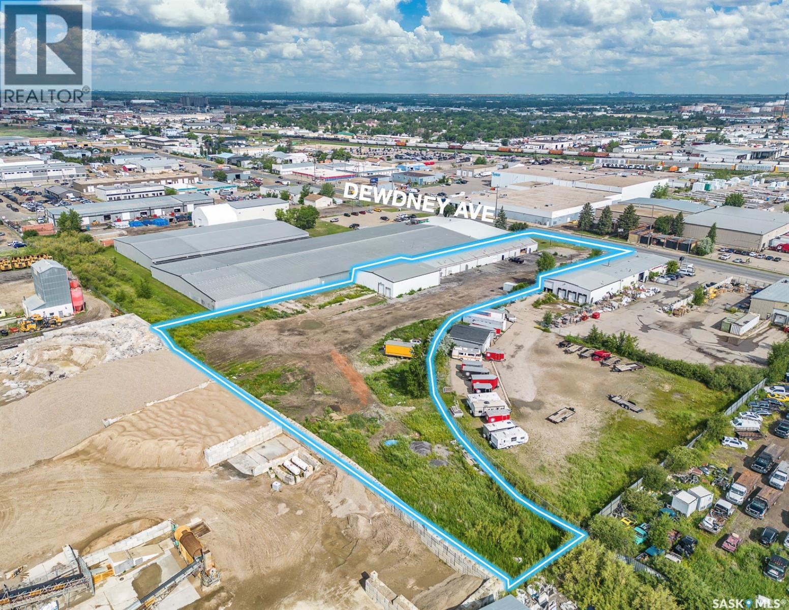 305 Dewdney Avenue, Regina, Saskatchewan  S4N 0E7 - Photo 3 - SK999243