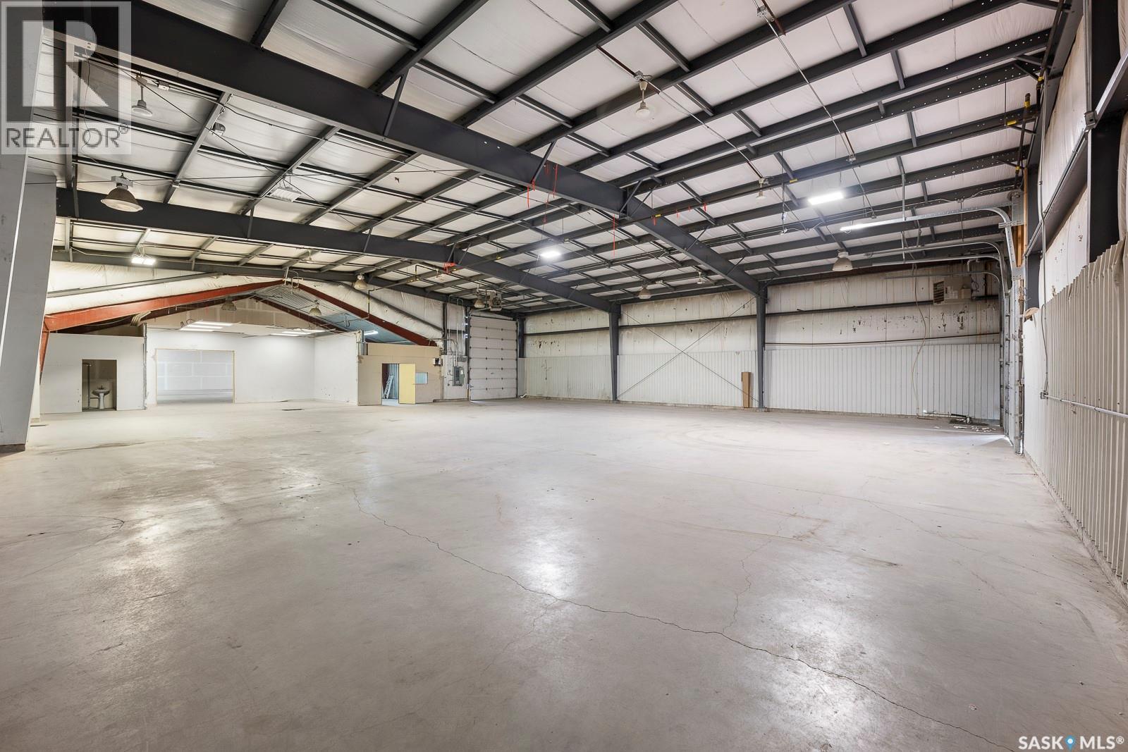 305 Dewdney Avenue, Regina, Saskatchewan  S4N 0E7 - Photo 6 - SK999243