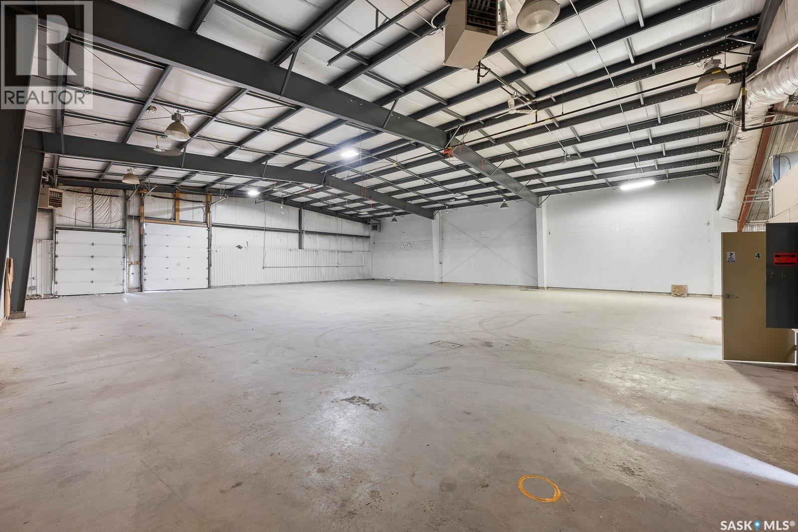 305 Dewdney Avenue, Regina, Saskatchewan  S4N 0E7 - Photo 8 - SK999243