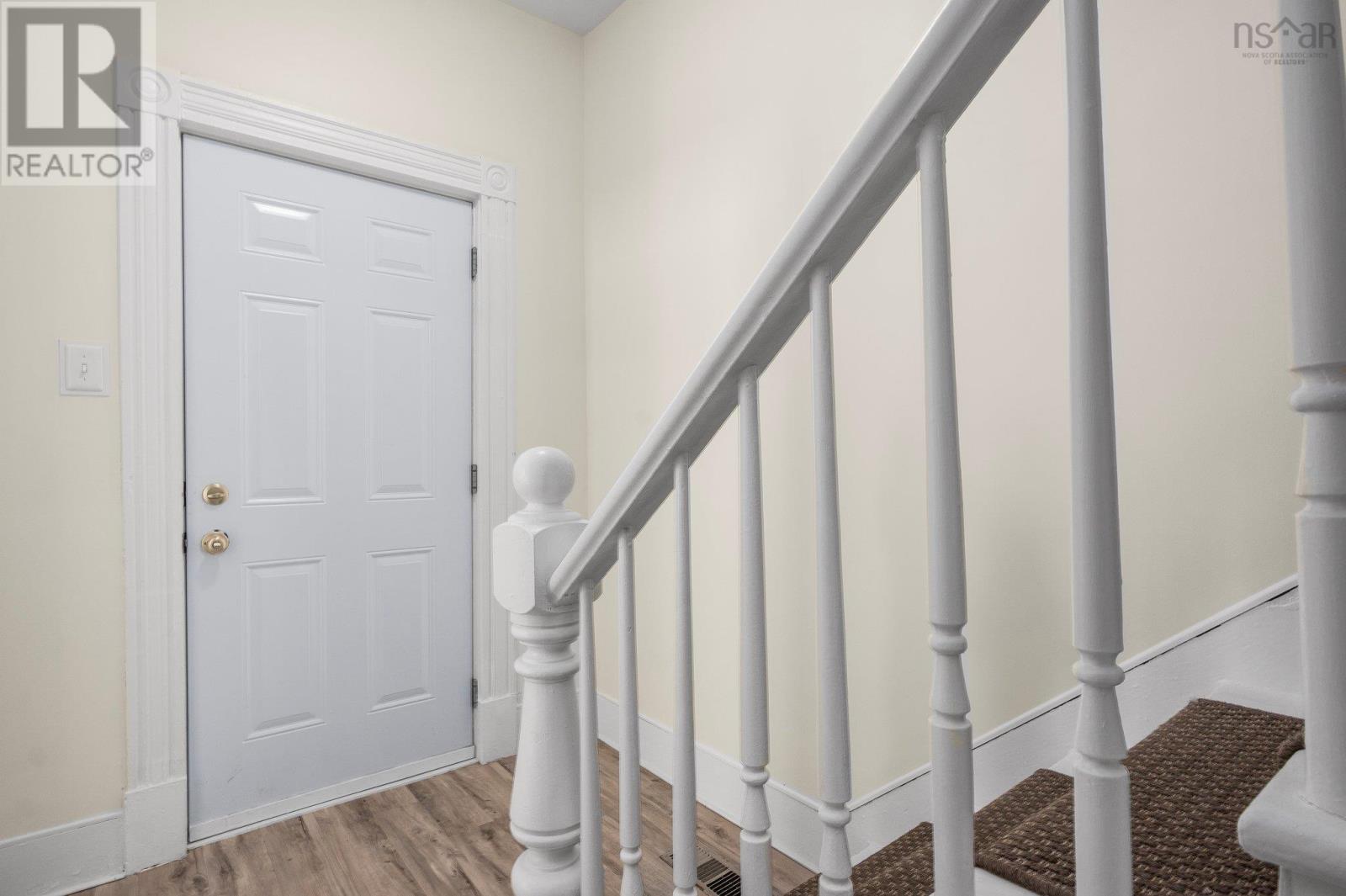 17 Alice Street, Truro, Nova Scotia  B2N 2M4 - Photo 2 - 202505393