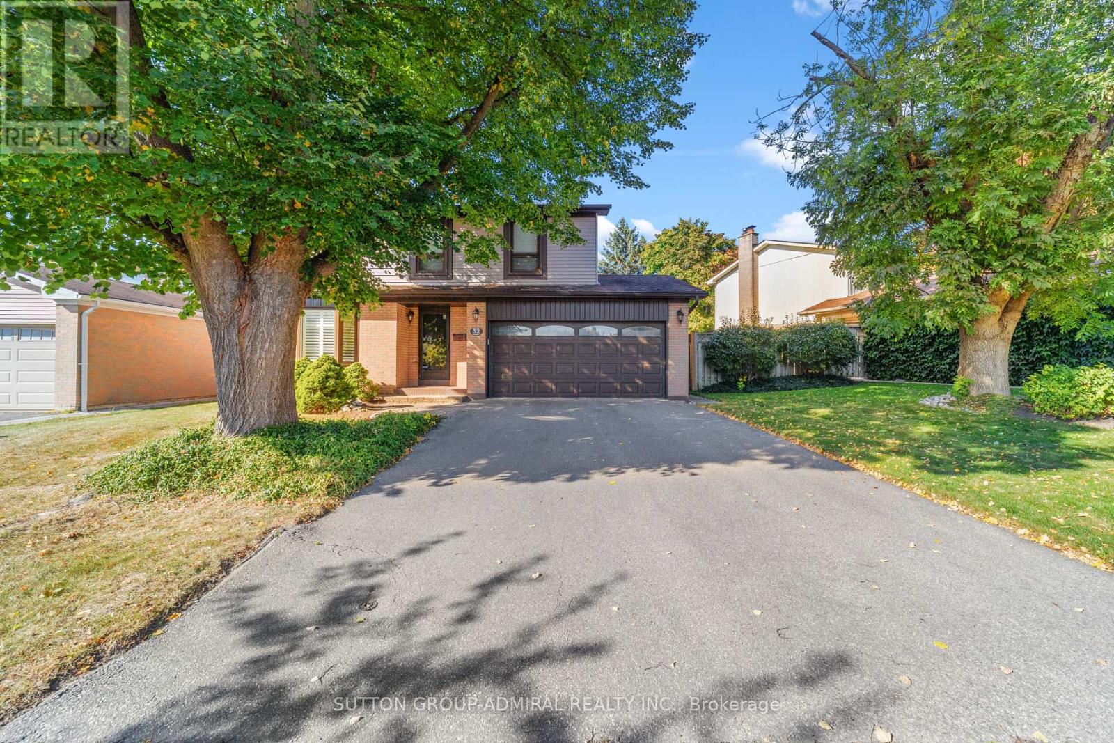 Property at 32 MAYVERN CRESCENT image 2