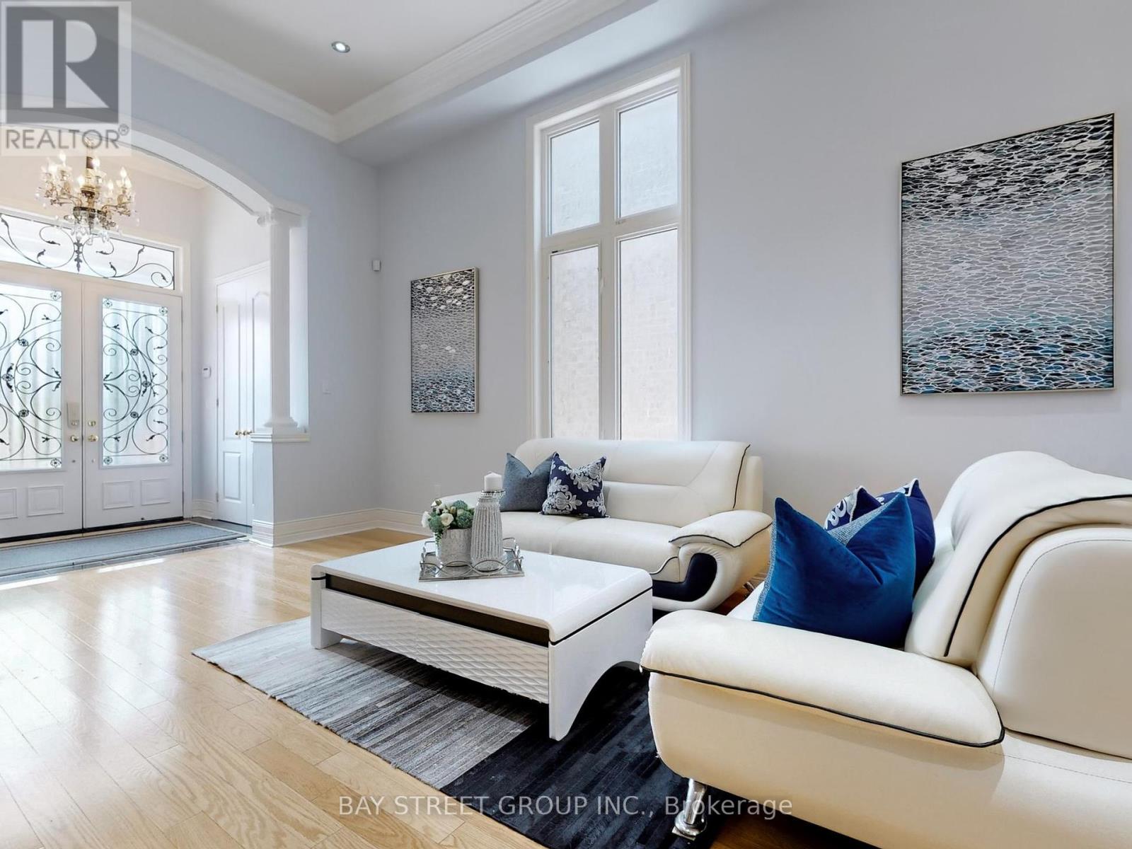 Property at 86 BARLETTA DRIVE image 4