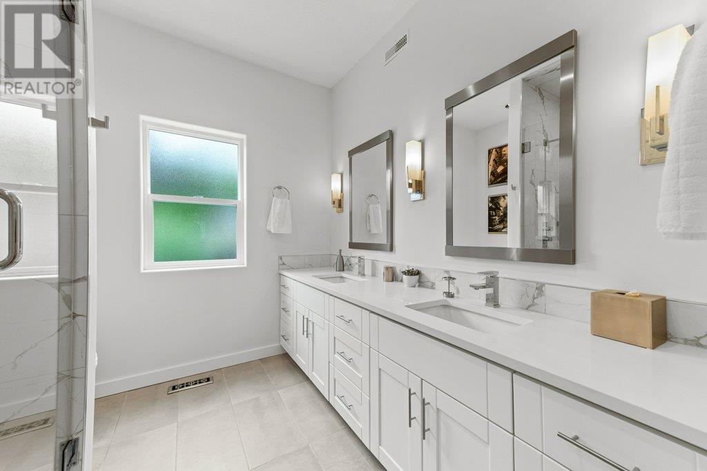 Property at 3044 Debeck Road image 3