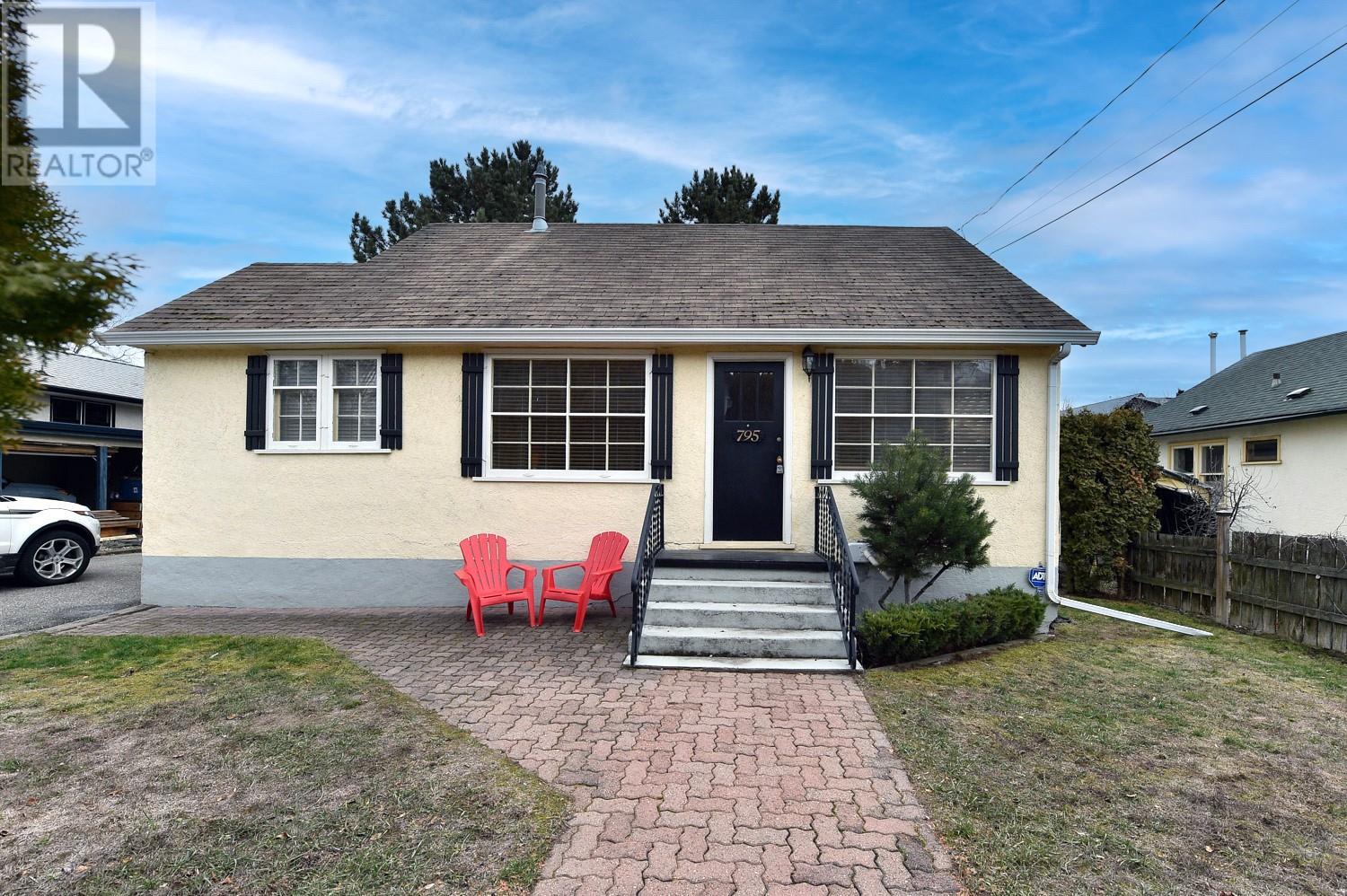 795 Elliot Avenue, Kelowna South, Kelowna  by McFadden Real Estate 795 Elliot Avenue, Kelowna South, Kelowna