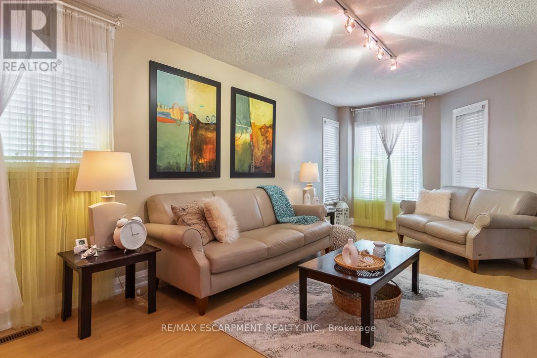 Property at 3541 NUTCRACKER DRIVE image 4