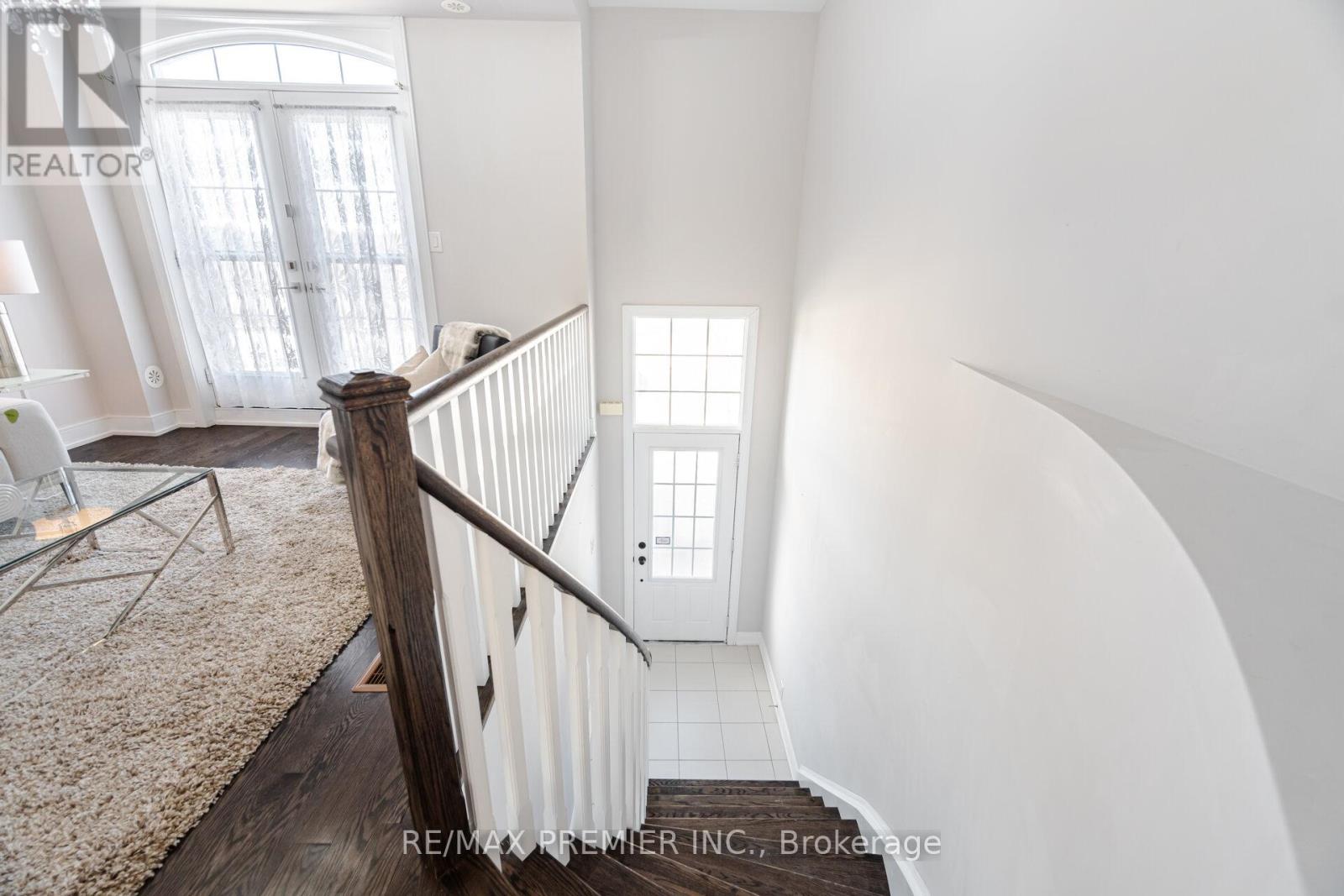 Property at 1204 BEACHCOMBER ROAD image 3