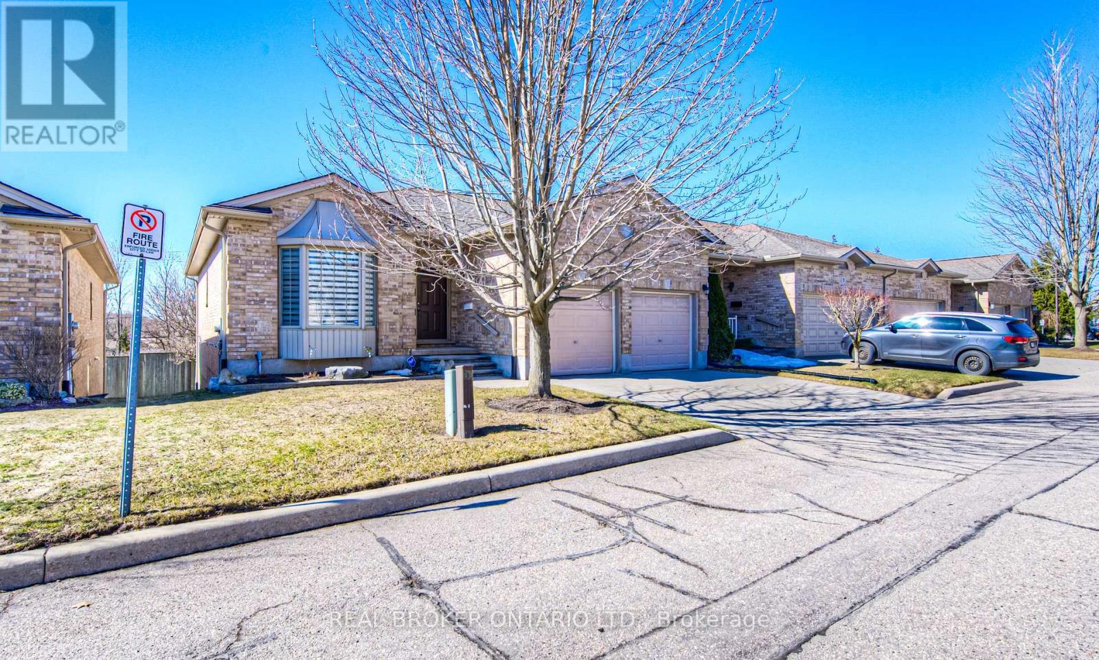 Property at 4 - 900 DOON VILLAGE ROAD image 2