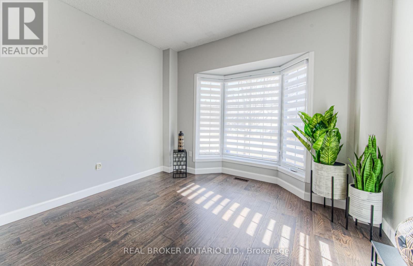 Property at 4 - 900 DOON VILLAGE ROAD image 4