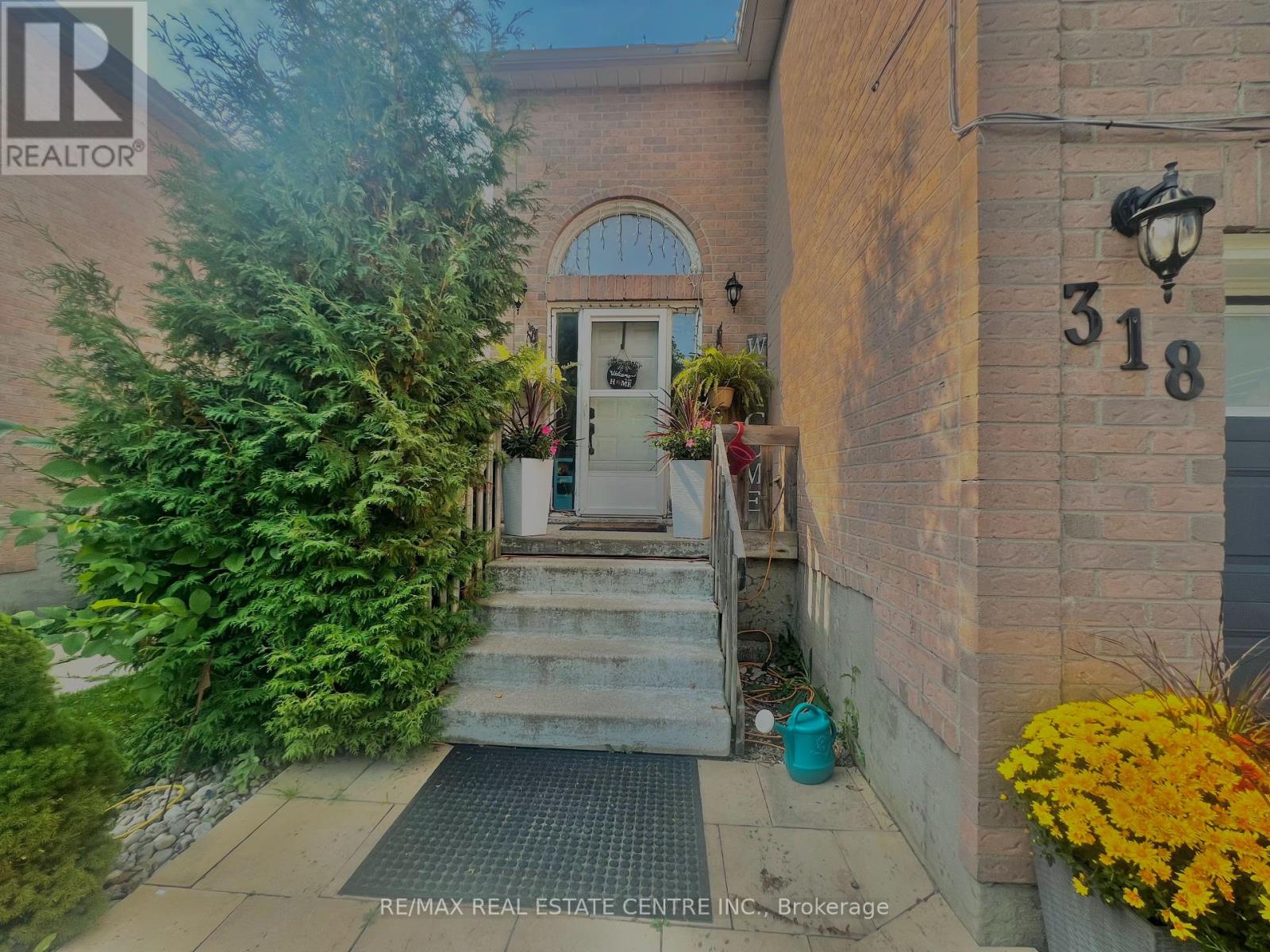Property at 318 SHELBURNE PLACE image 3