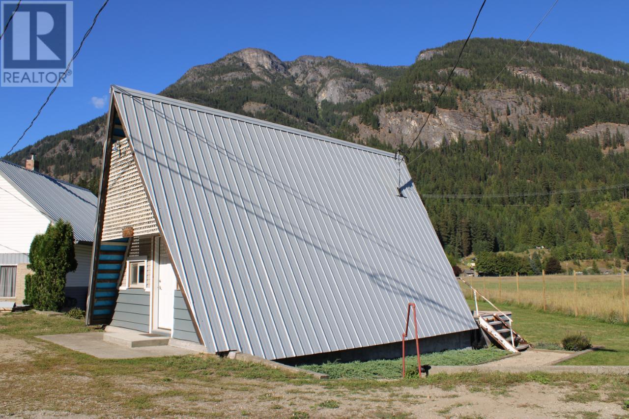 3152 6 Highway, Slocan Park, British Columbia  V0G 2E0 - Photo 41 - 10339611