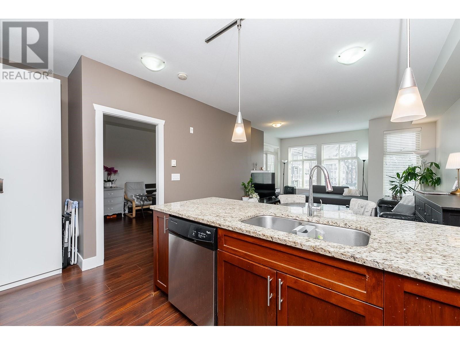307 2330 Shaughnessy Street, Port Coquitlam, British Columbia  V3C 0B5 - Photo 6 - R2980216
